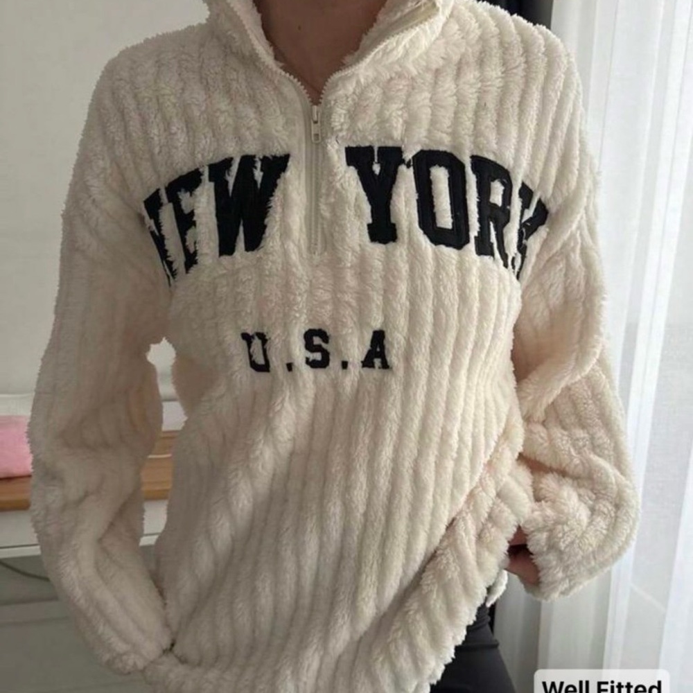 SHEIN Cream and Black Women's Sweater